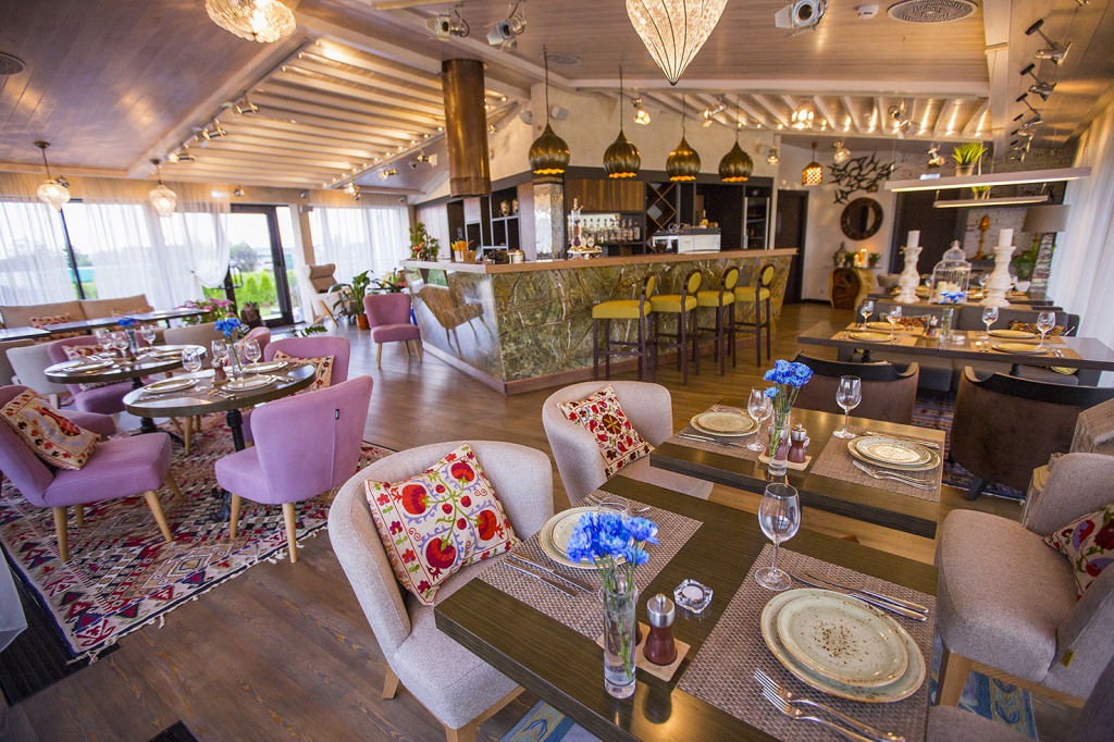 Интерьер кафе Джамбу Интерьер кафе Джамбу