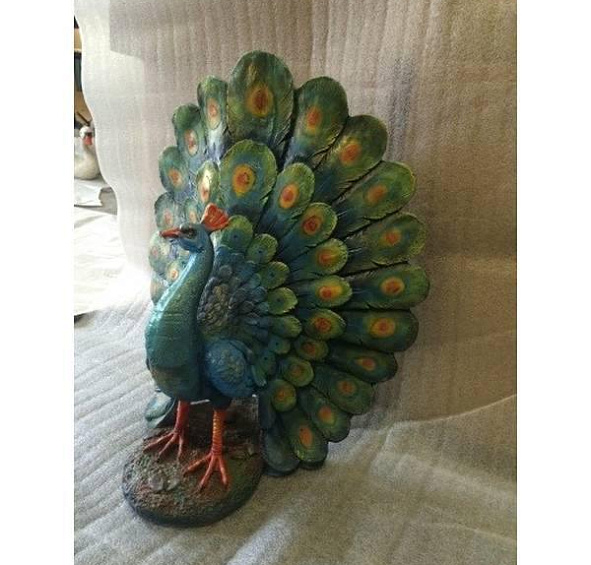 Фигура садовая Павлин