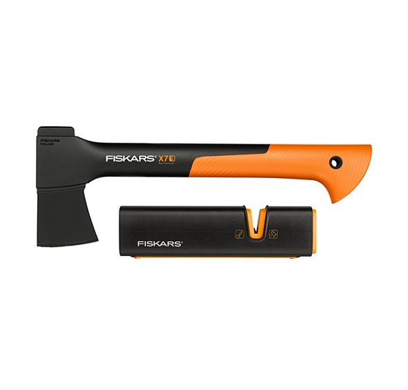 Топор Х7 и точилка Fiskars 129048