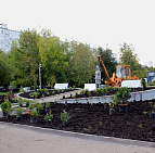 Благоустройство территории возле памятника в Южном Чертаново г. Москва – Южный Расстановка растений