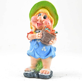 Фигура садовая Гном девочка с морковкой