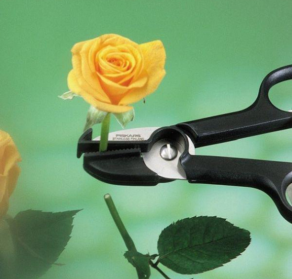 Секатор плоскостной SmartFit FISKARS 1001424