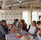 Фотоальбом Заседание круглого стола в садовом центре Южный 5