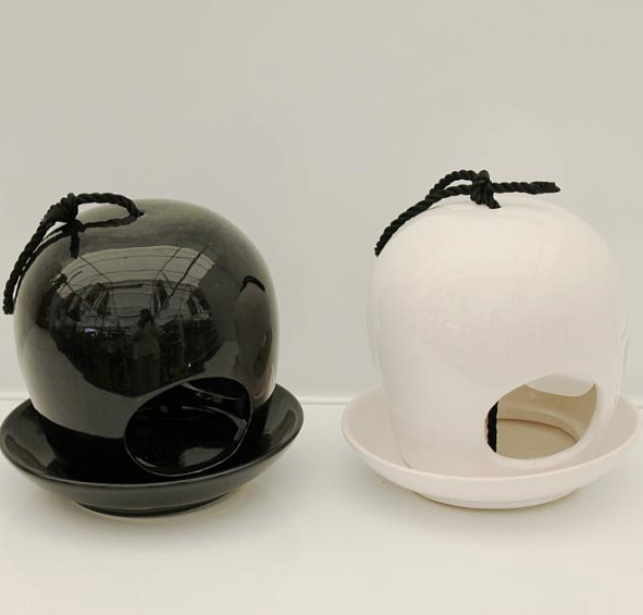 Кормушка для птиц из керамики серая FB191G